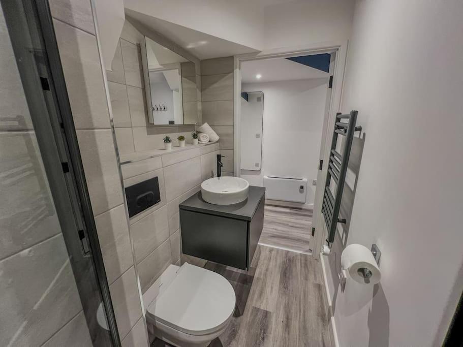 Orange Rentals-High Spec, Midnight Suite, Sleeps 4-Pets Welcome! Ливерпуль Экстерьер фото